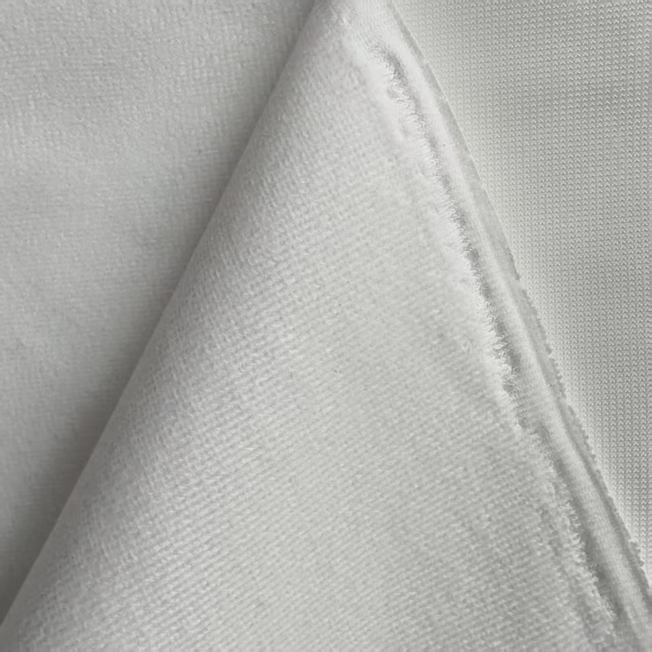 现货白色数码印花坯布白色印花短毛绒面料沙发布印花坯布毛绒面料