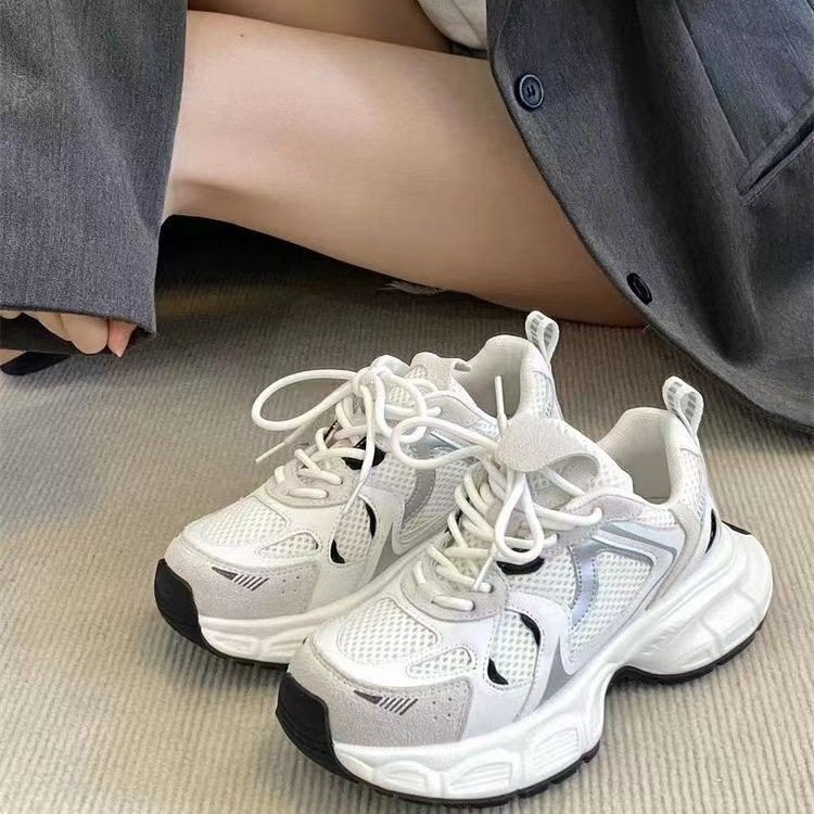 하얀색