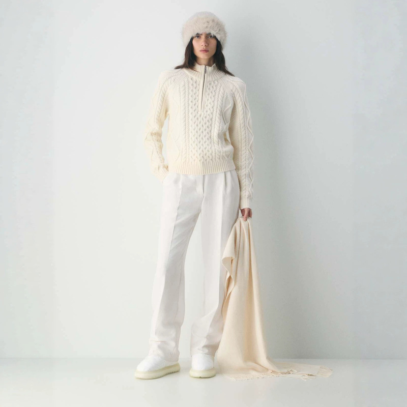 Aritzia vintage half-zip stand-up collar cable knit sweater in merino wool, loose-fitting short knit top for women