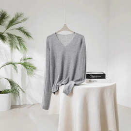 时尚V领纯色100%山羊绒针织衫秋冬新款宽松时尚显瘦百搭长袖上衣