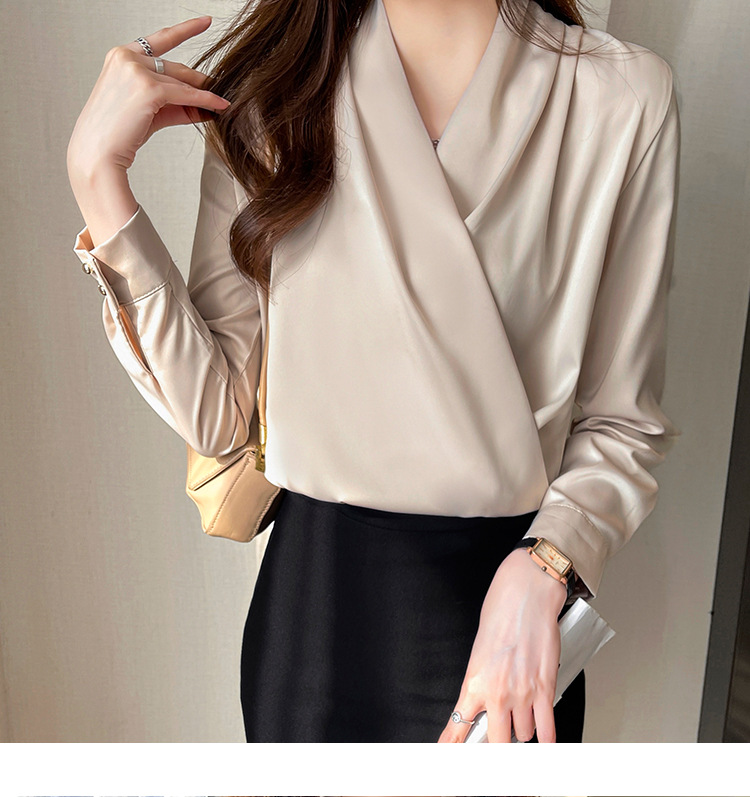 Wholesale Women's Casual Elegant Solid Color Long Sleeve Blouses display picture 3