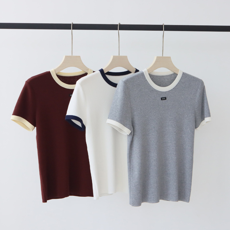 Unique and Beautiful, Very Attractive Tops, Knitted Sweaters, Short-Sleeved T-Shirts, Summer Women's New Korean Style Color Matching, Elegant and Age-Reducing Trend