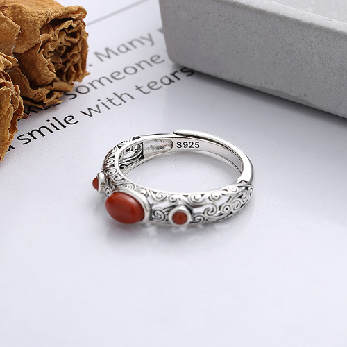 Yunchaoxuan S925 sterling silver vintage distressed craft pattern embellished with southern red agate literary and artistic temperament open ring