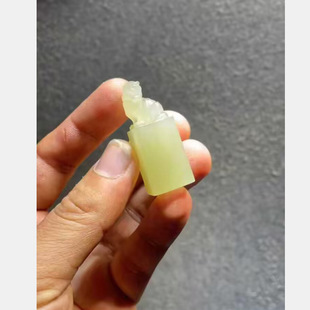 ���ﱱɽ���Y���w�~�´��ȫ͸���ȺÄ�����Ʒ1.6*1.6*4.1CM���