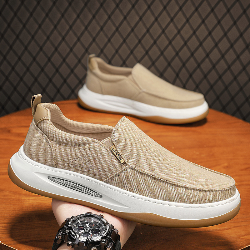 Zapatos de hombre nuevo 2025 zapatos de lona de verano transfronterizos deportes zapatos perezosos de un pie zapatos casuales de hombre al por mayor