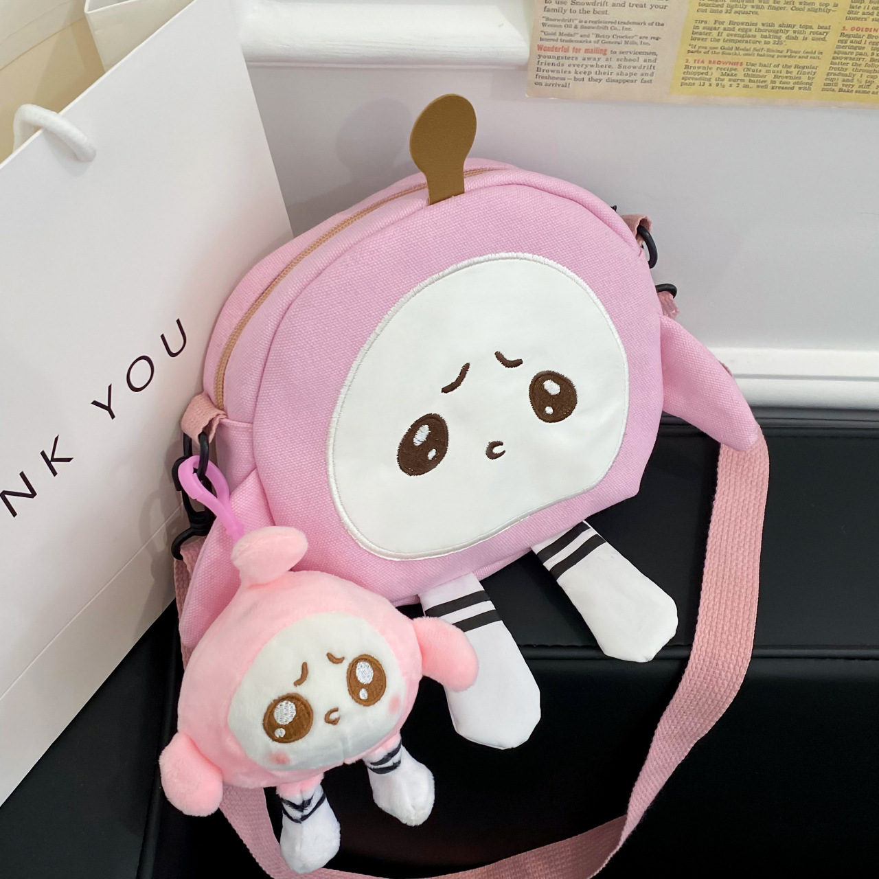 핑크 가방 + 인형