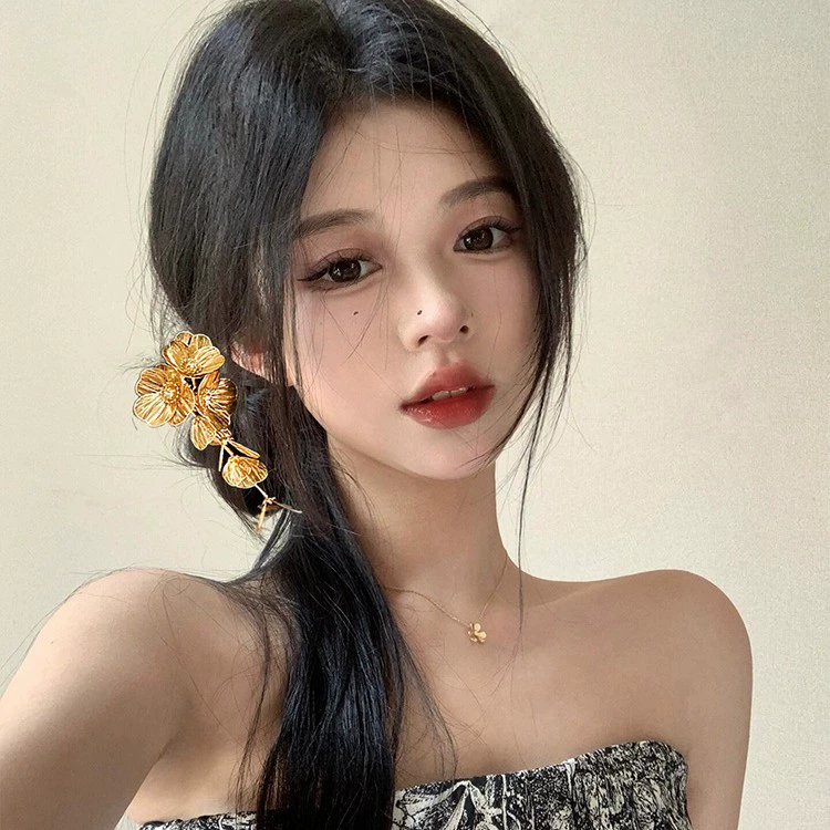 Новая заколка для волос с китайским стилем и золотыми цветочными кисточками для женщин, элегантная заколка для волос в древнем стиле с золотыми сверкающими цветами, аксессуары с кисточками