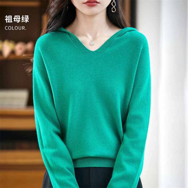 2026 new Andy velvet knit sweater for women, V-neck, solid color, loose fit, stylish, casual, and versatile hoodie