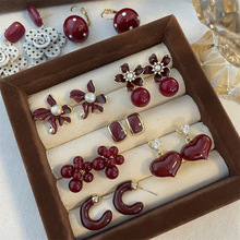 �Ƽtɫ���ζ��hŮ�@�׷��AĘ�@��2025�����¿��ᔚ��|�r�ж���Ů