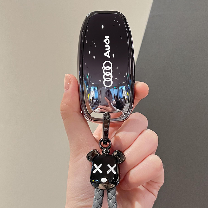 Suitable for Old Audi A4L Key Cover A6L/R8 Remote Control Shell A7/A5 Car Buckle A8 Men and Women Decorative Key Chain