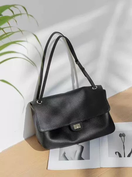 Xiangfeng high-end fashion solid color leather laptop bag, large-capacity commuter shoulder bag, underarm bag, tote bag, baguette bag for women