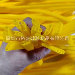 Silicone three-way tube 3-hole 4-hole silicone tracheal massager special silicone hose can be cut to spray 3mm aperture