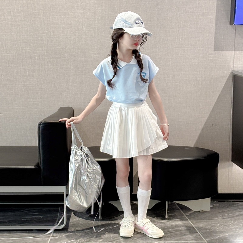 女童套装夏季2026新款儿童洋气翻领短袖上衣百褶裙运动韩版两件套