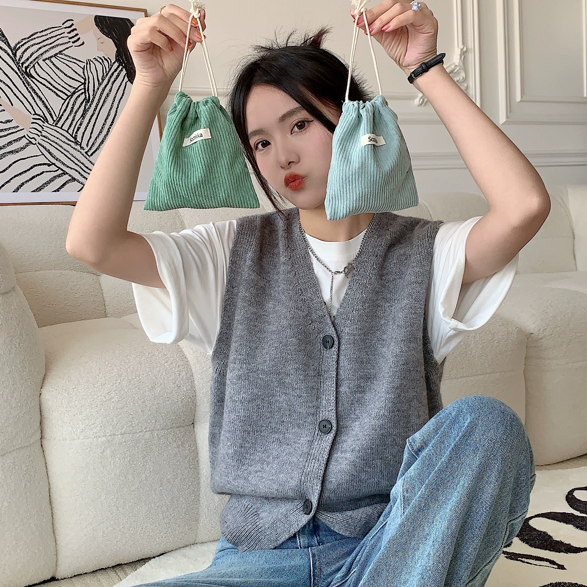 Storage bag, cosmetic bag, handheld capacious shoulder bag, drawstring