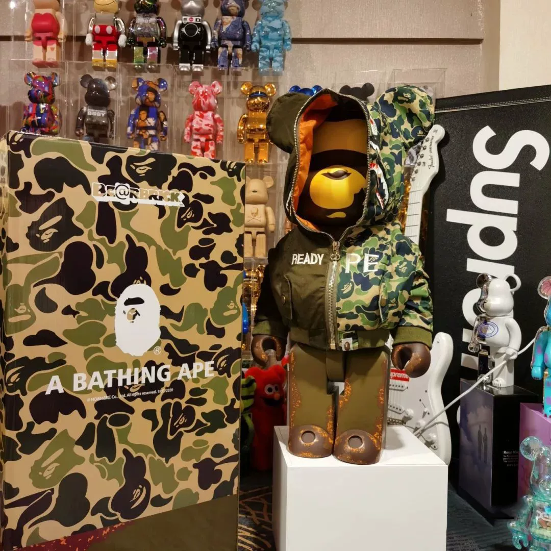 Bearbrick Violent Bear 1000%Plating Tide Playing Bear Hand -Office Toys Home Locker Ladder Van Gogh Qianqiu
