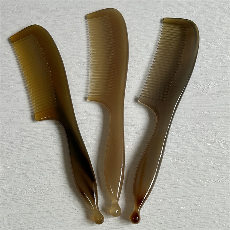 18cm Horn Acupoint Massage Comb Natural Buffalo Horn Hair Comb Scalp Care Detangling Comb for Adults and Children overview
