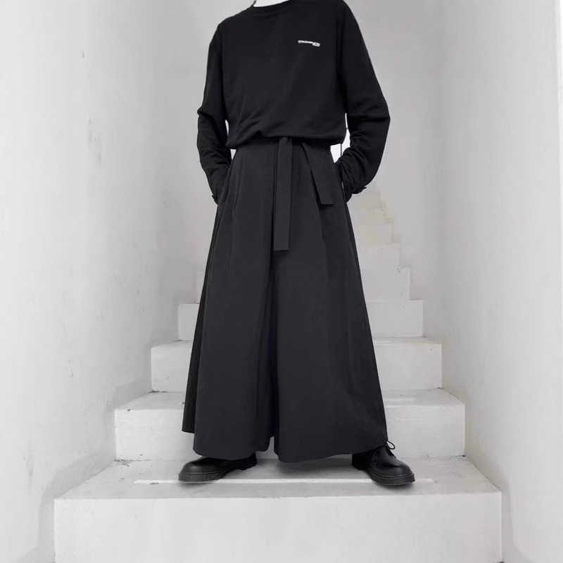Yamamoto Culottes, Loose Antique Style Culottes, Irregular Flared Large Size Wide Leg Niche Boys' Skirts, Casual Trendy Japanese Style Yamamoto Culottes, Loose Antique Style Culottes, Irregular Flared Large Size Wide Leg Niche Boys' Skirts, Casual Trendy Japanese Style