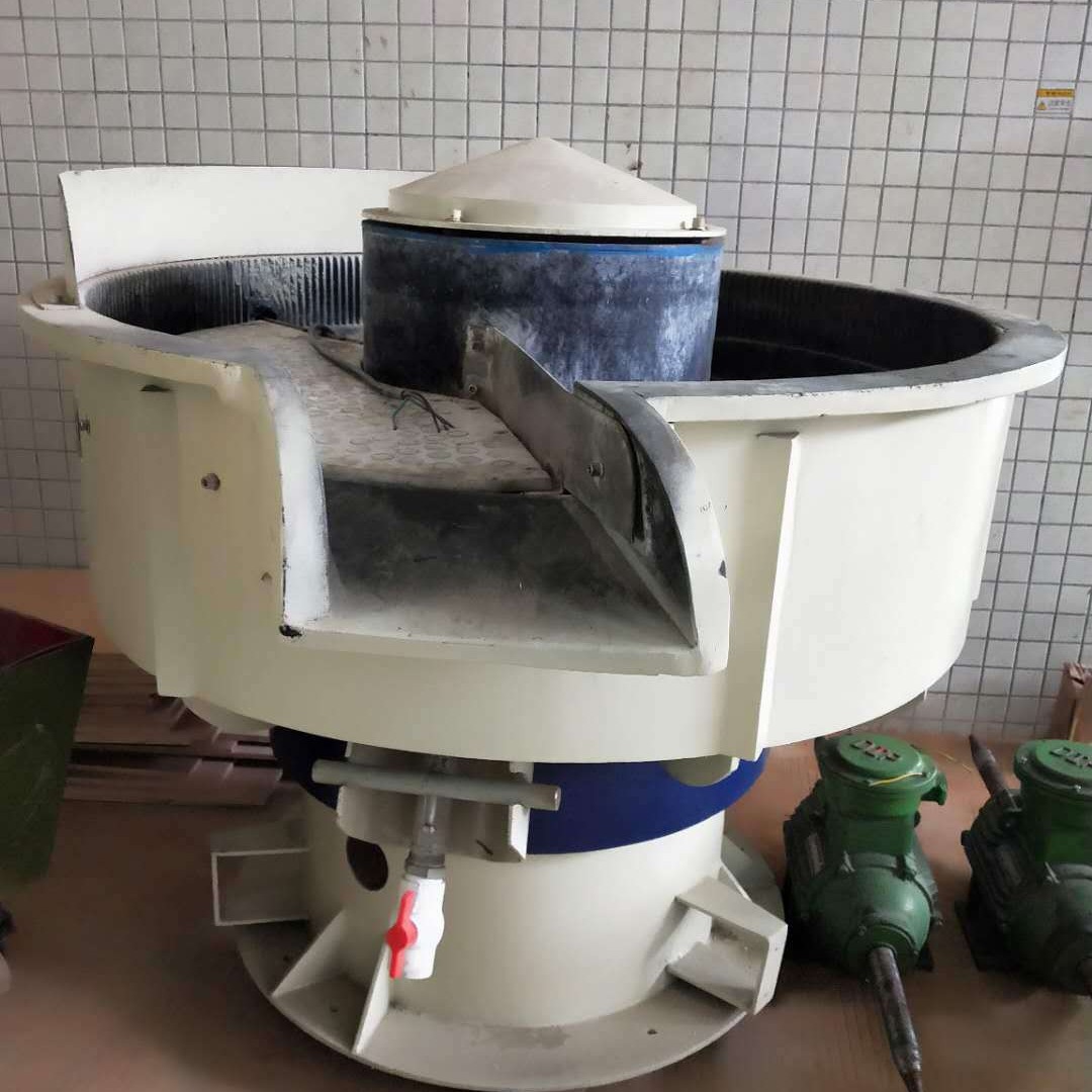 低价出售振动机，高速离心机，抛丸机，喷砂机，研磨机马达抛光机