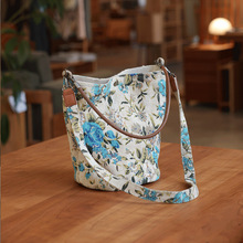 棉麻水桶包女包单肩斜跨民族风高级通勤韩版新款帆布包包百搭斜挎