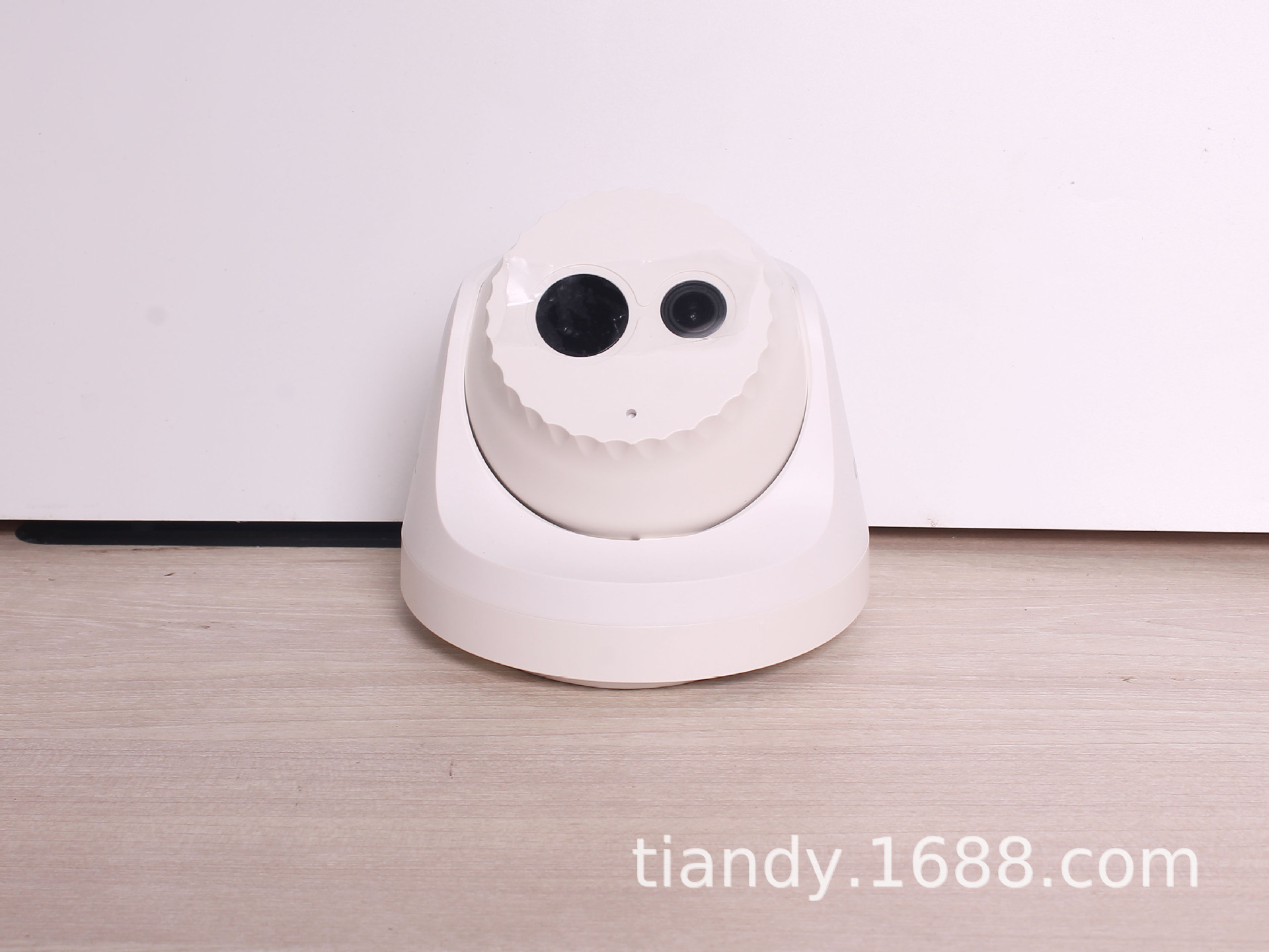 Tenda 4MP POE and DC IP Camera Full-Color  IP67 Waterproof
