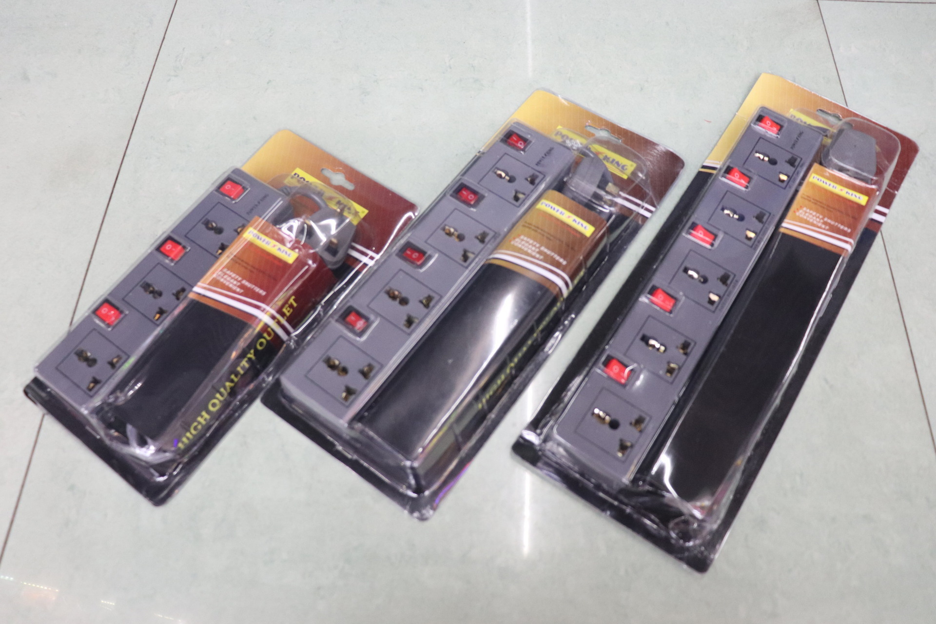 3+3 4+4 5+5 尼日利亚肯尼亚 摇头开关 船形开关 插座 插板