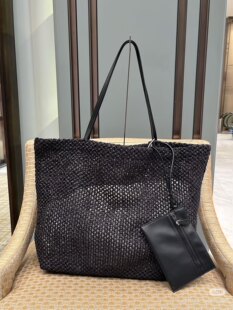 Straw capacious minimalistic universal one-shoulder bag, genuine leather