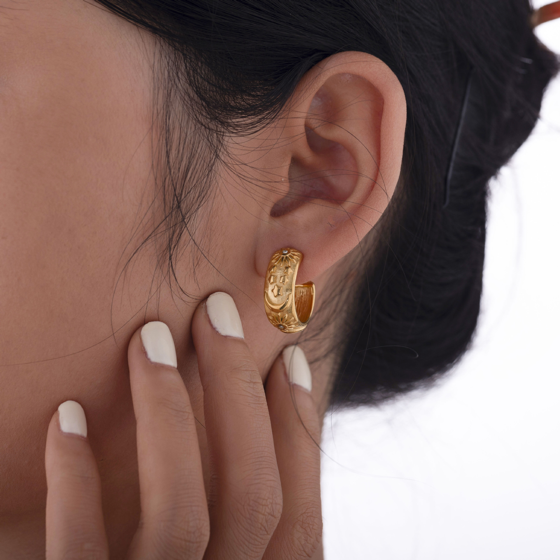 TENA Europa y América clásica retro luna sol pendientes de acero inoxidable de alta calidad pendientes de acero de titanio chapados en oro transfronterizos joyas