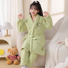 ������ͯ˯����Ů�����ɼӺ��m�q��aԡ��ɺ���qɫ�Ҿӷ����b