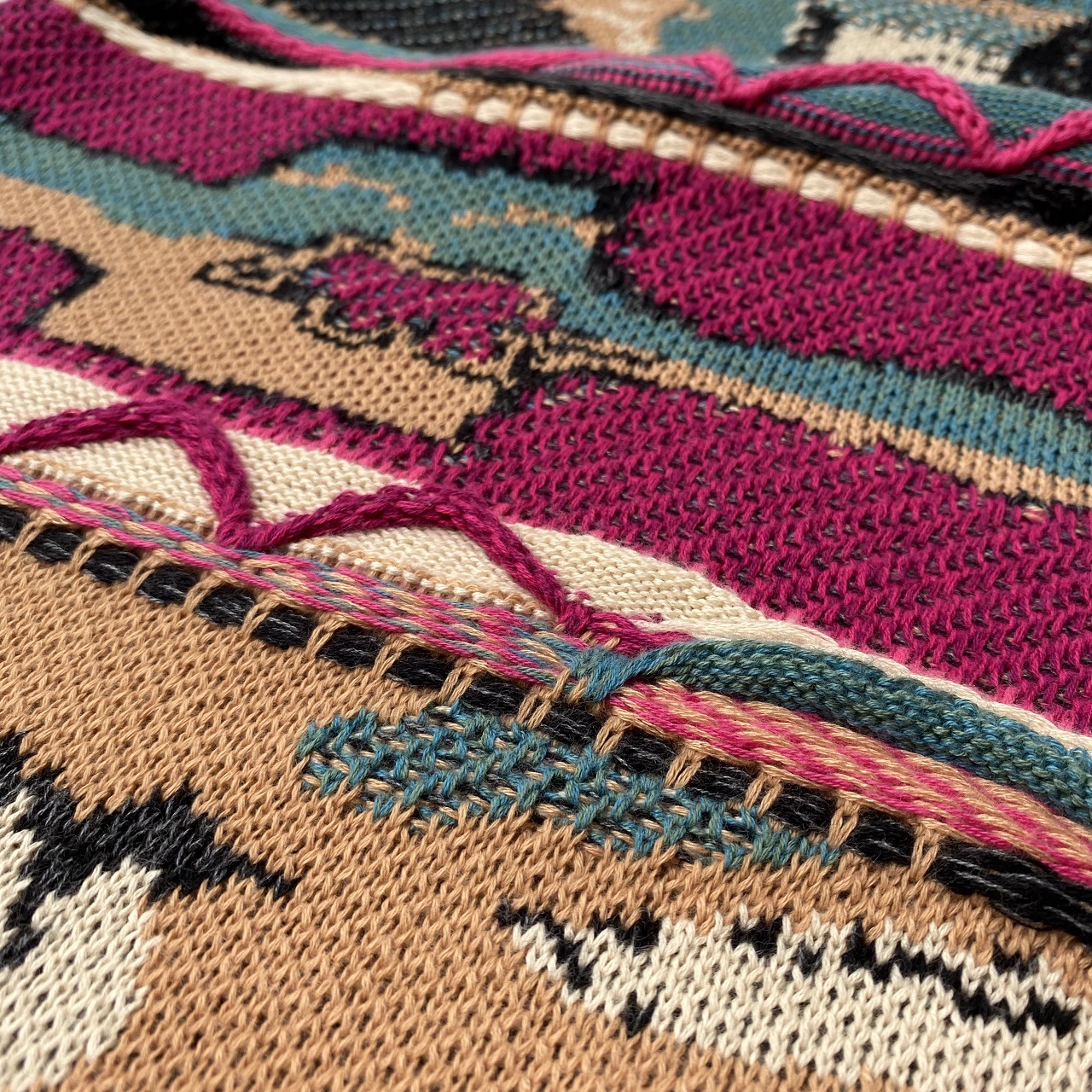 Men's Knitted Sweater Vintage Ethnic Sleeveless Pullover Vest_voghion.com