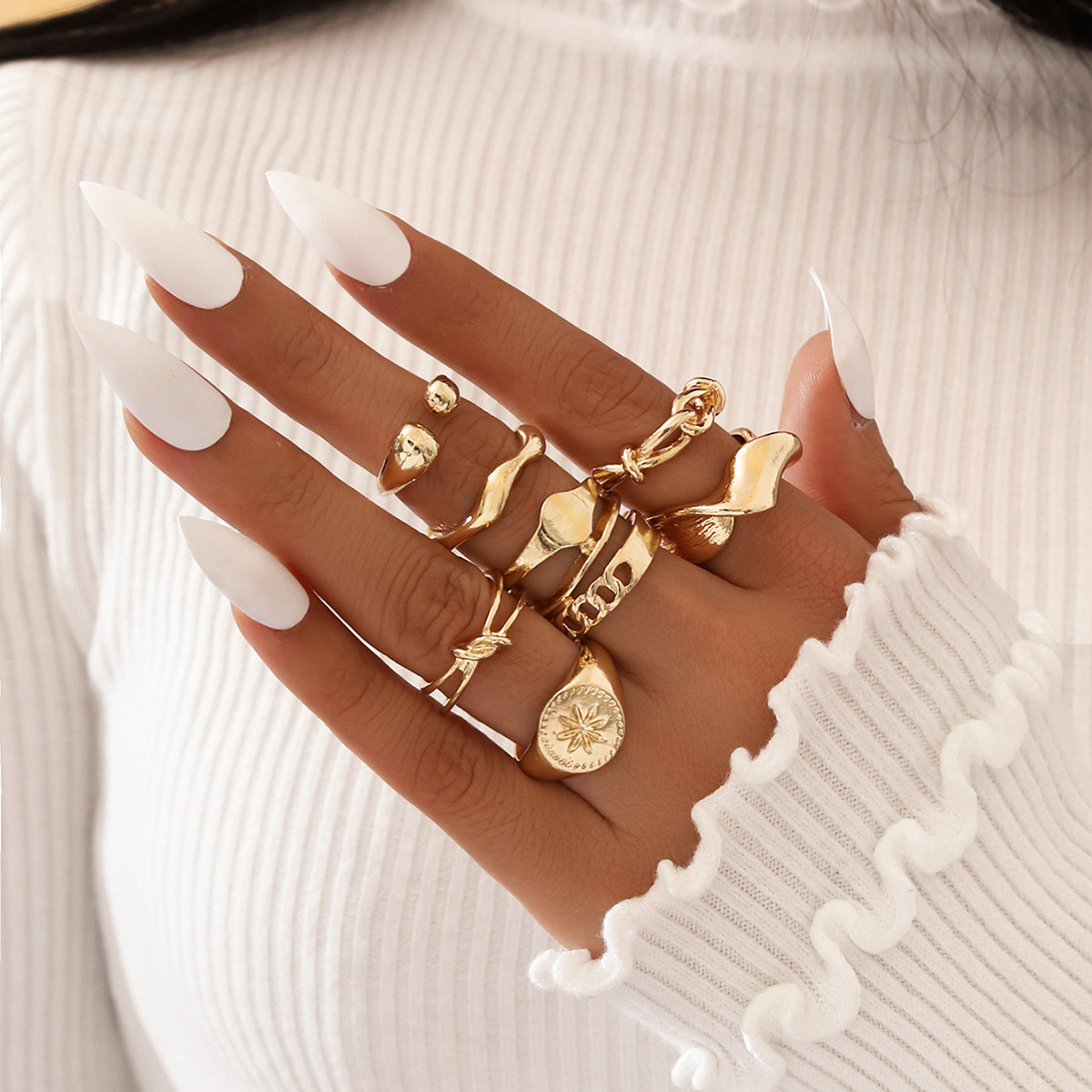 Fashion Knotted Eight-pointed Star Rings 8 Piece Set display picture 1