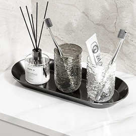 收纳盒;衣钩/挂钩;垃圾桶