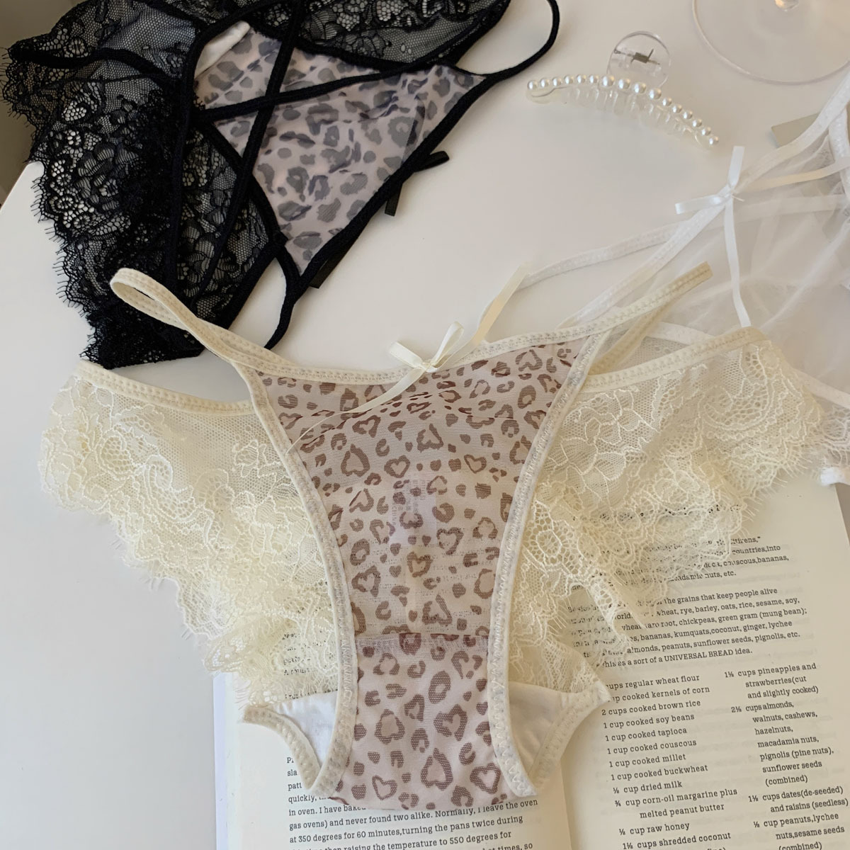 Cheetah Enchantress* French Pure Lust Style Sexy Lace Underwear Women's Youthful Beauty Mesh Breathable Seamless Briefs