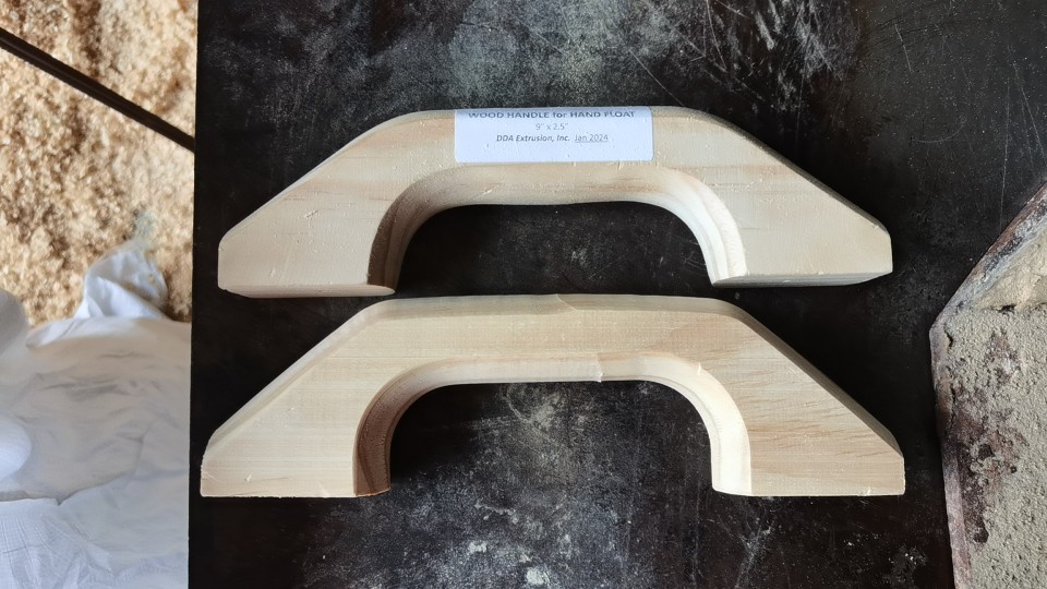 抹泥刀拱形木手柄木制防滑设计圆头核桃手工铁头铁木结合木柄