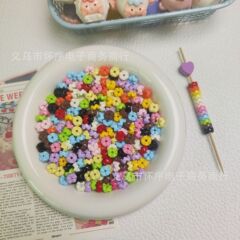 K 8イネ科の子供の家は漆を焼いて積み重ねます。