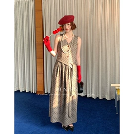 其他短外套;连衣裙;半身裙