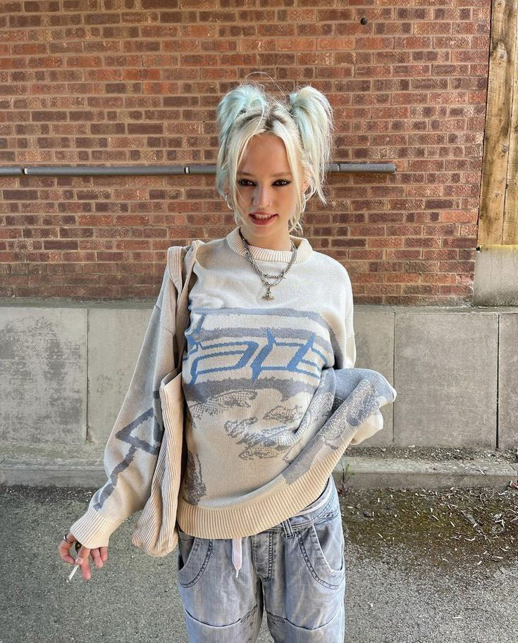 Pullover Image 3