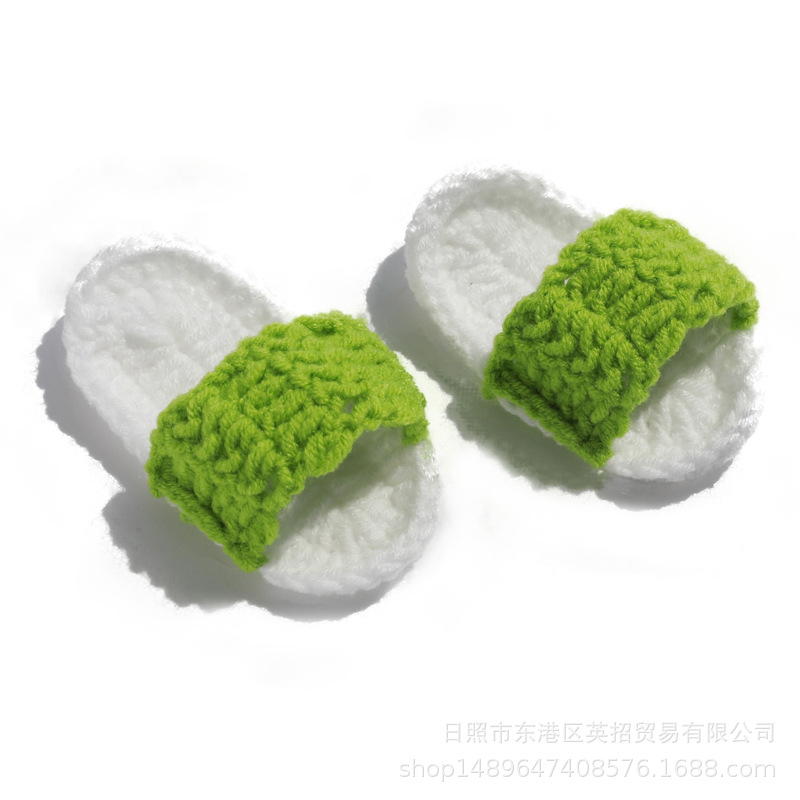 작은 녹색 신발