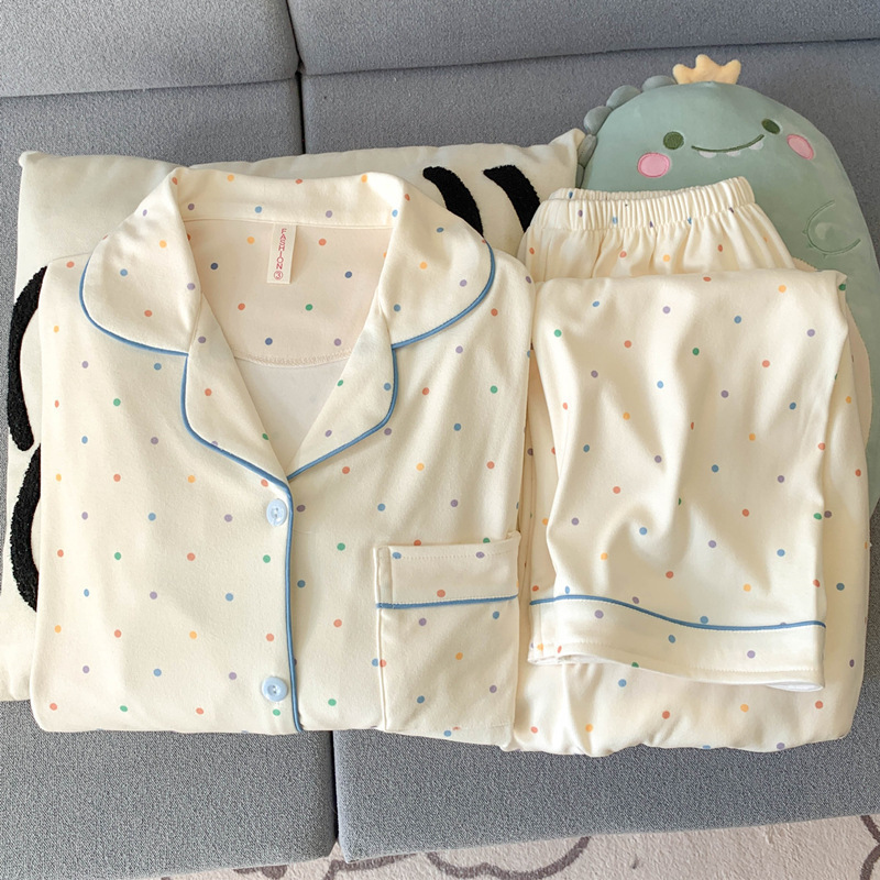 Negro HelloKitty pijamas de terciopelo de mujeres primavera y otoño invierno coral terciopelo de coral 2024 nuevo conjunto de engrosamiento