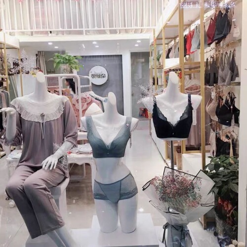 Clothing store display platform custom-made clothing store rectangular model stand model base window commercial props