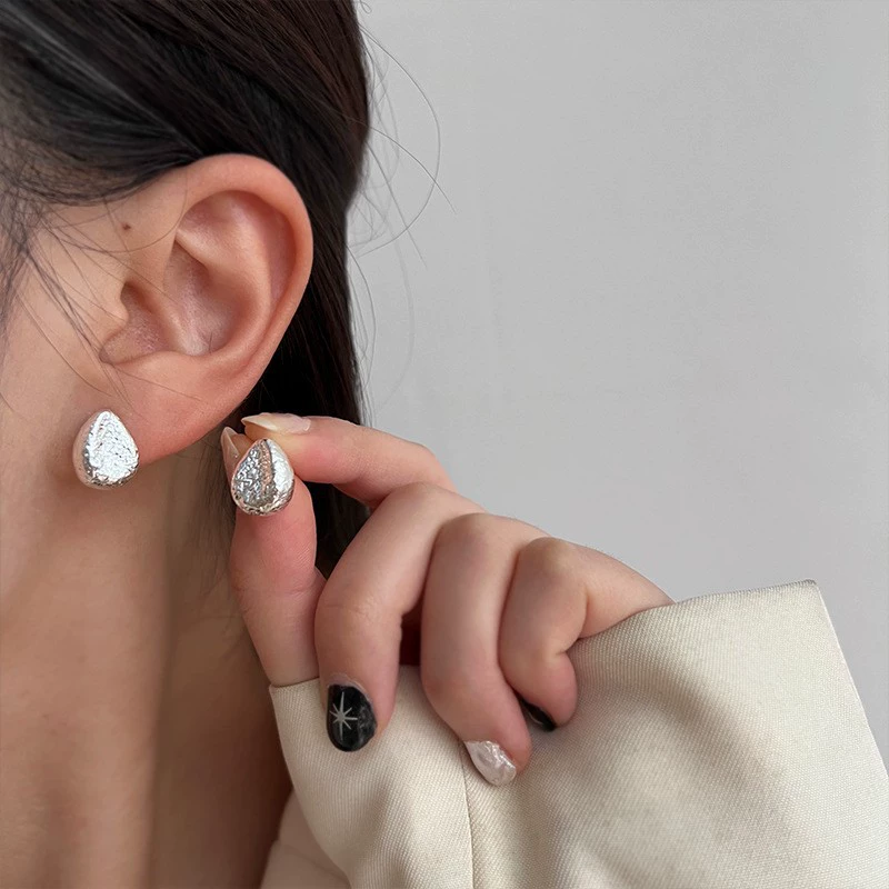 Серьги, ушные клипсы, стиль лёгкой роскоши, стиль высокого качества