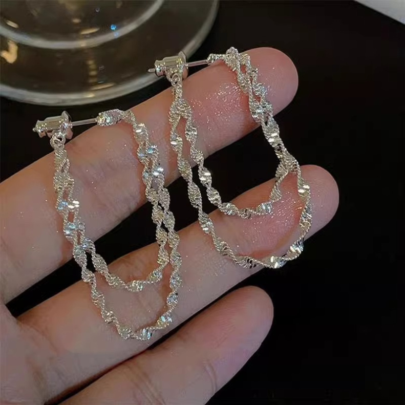 Pendientes de cadena de doble capa minimalistas de venta caliente, todos los partidos, pendientes de doble uso delanteros y traseros de longitud media, pendientes de nicho para mujer image 4