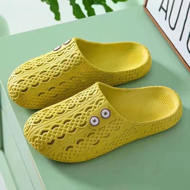 Nuevas zapatillas planas antideslizantes hollow-out lindo color sólido playa verano al aire libre baño zapatos de mujer sala de Casa sandalias de Punta cerrada