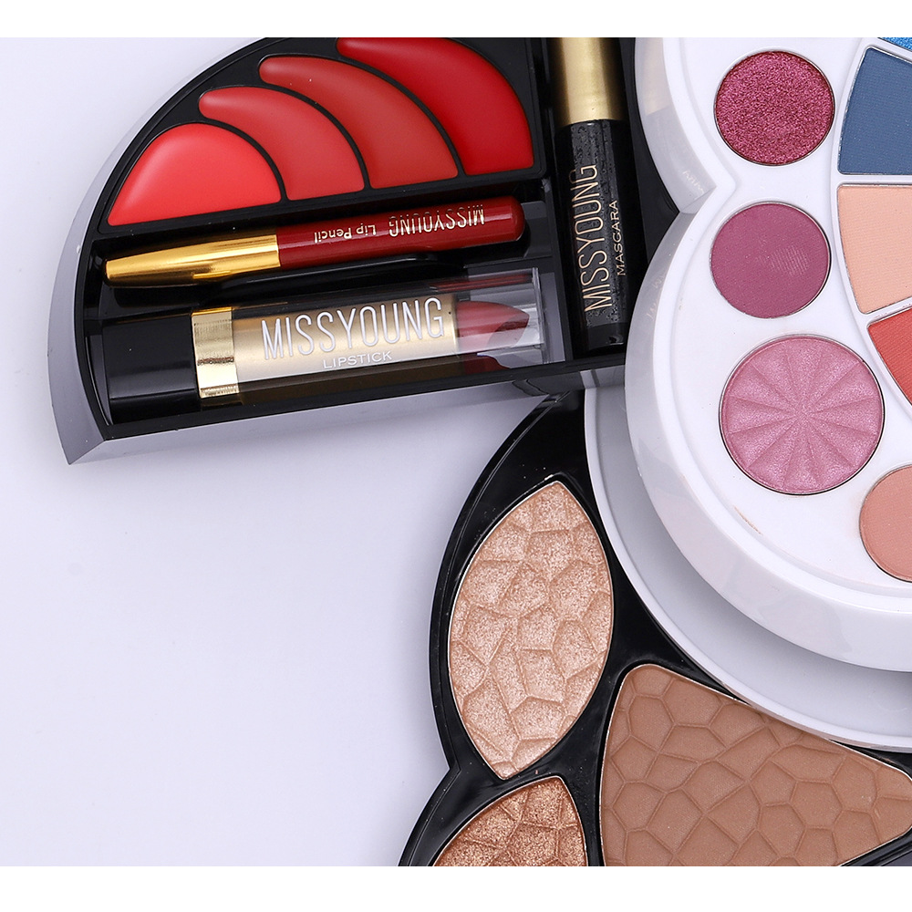 Wholesale of cross-border cosmetics, Amazon, European and American pearlescent and matte eyeshadow, blush, high-gloss lipstick, cosmetics and makeup sets undefined