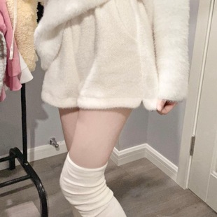 ˮ���q��ѝ��ɫ�ɐۜ��ጒ���@��Ů�ﶬë�q�ɾo�ٴ�a����ȶ�ѝ
