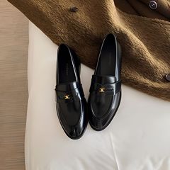 嚴選牛皮版~葡萄媽同款英倫圓頭凱旋門金扣低跟樂福鞋女小皮鞋