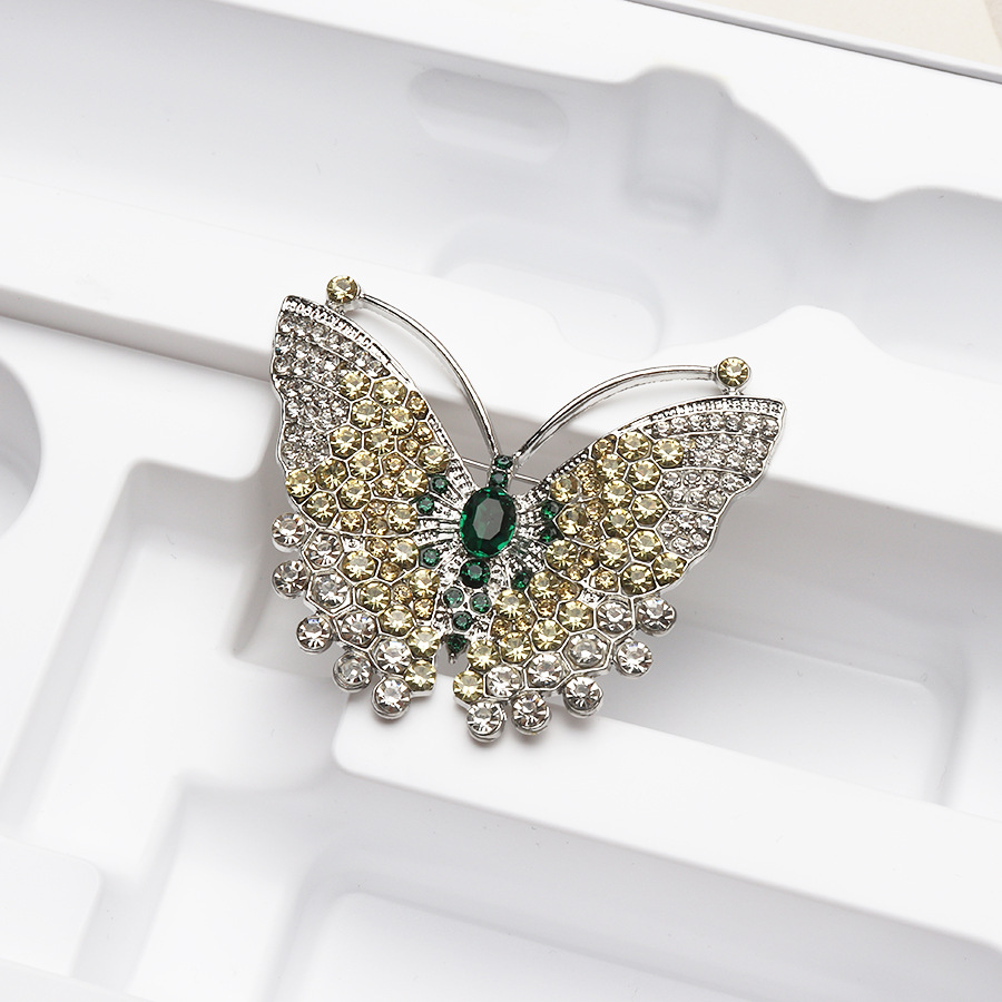 Squisita spilla a farfalla con strass per donna gioiello moda_voghion.com
