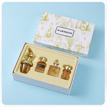 �羳�����ж��������ϰ�Ůʿ��ˮ4����װ�־�Ů�����µ���ˮ����