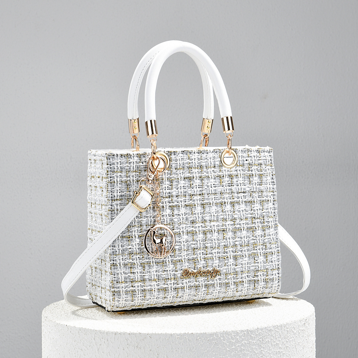 2026 nueva tendencia de moda pequeña fragancia bolso de mano Lady Gaga feminino ligero textura lujosa versátil bolso de hombro