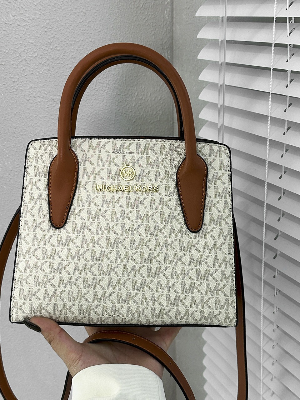 2024 nuevo bolso de órgano, bolso de tamaño mediano, bolso cuadrado pequeño, mensajero de un solo hombro con letra, bolso de mujer portátil grande de negocios