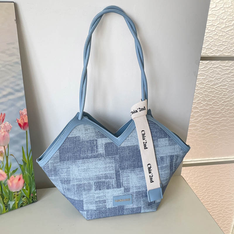 Checkered Stylish Casual Geometric Aesthetic Tote Shoulder Bag, Fashionable Large Capacity, Cute and Trendy Style with Contrasting Colors